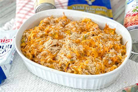 Check out this easy crock pot breakfast casserole recipe at laaloosh.com! Easy Leftover Ham Casserole Recipe — Fresh Simple Home