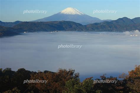 雲海と富士山 写真素材 4741448 フォトライブラリー Photolibrary