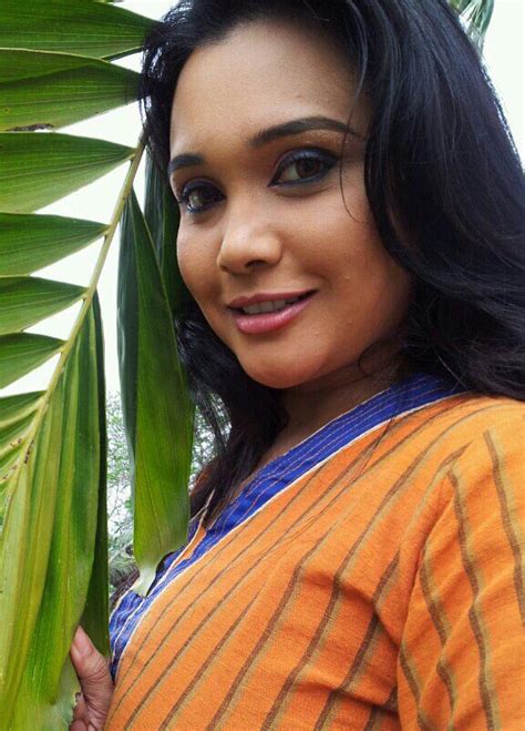 Taste Of The Music Actress Gayathri Dias In Sri Lanka