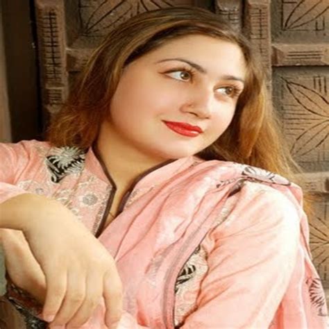 Wallpapersi18com Pakistani Singer Urooj Mohmand In Suit Pics