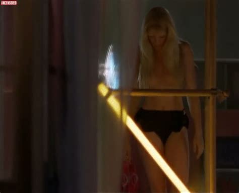 Naked Peta Wilson In La Femme Nikita