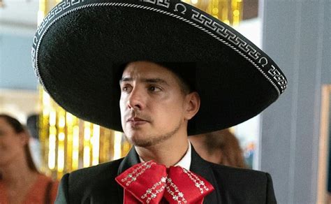 Mariachis Así Es La Nueva Serie Mexicana De Hbo Max Con Vadhir Derbez