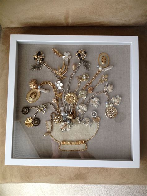 Shadow Box Display Of Vintage Jewelry Craft Ideas And Design Pinter