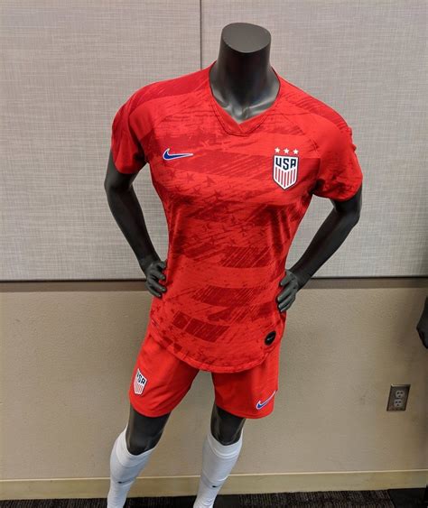Jogadora da seleção dos eua: Camisas da Seleção Feminina dos EUA 2019 Nike | Copa do ...