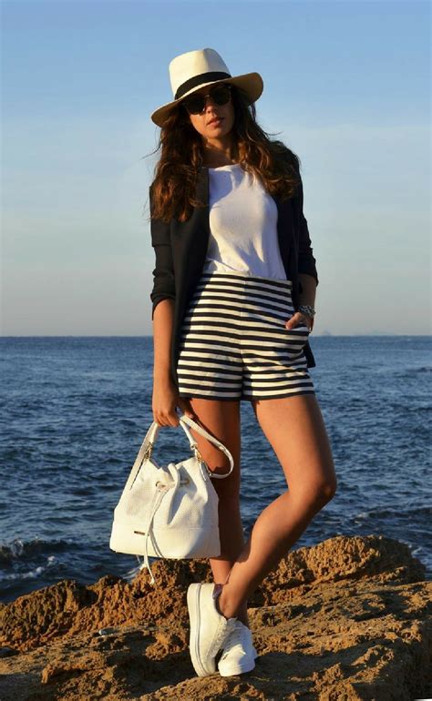Cute Spring Summer Shorts Ideas To Beautify Your Vacation Style