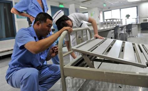 Caring For Mental Patients Beijing Review