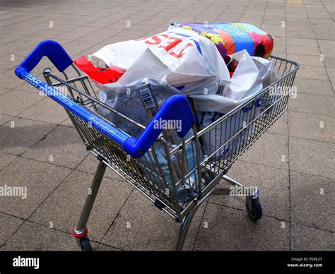Tesco Shopping Trolley High Resolution Stock Photography And Images Alamy