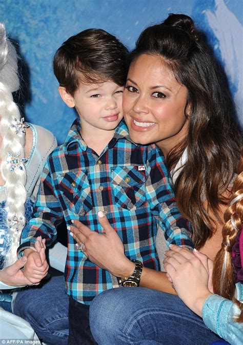 Vanessa Lachey Shares Photo Of Son Camden With Frozen Characters At