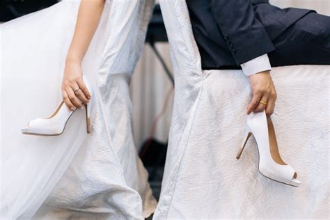 72 Wedding Shoe Game Questions For Couples Yeah Weddings