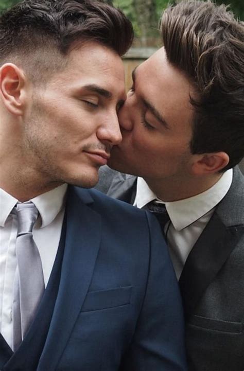 More Great Gay Love And Gay Kisses On Gay Kiss