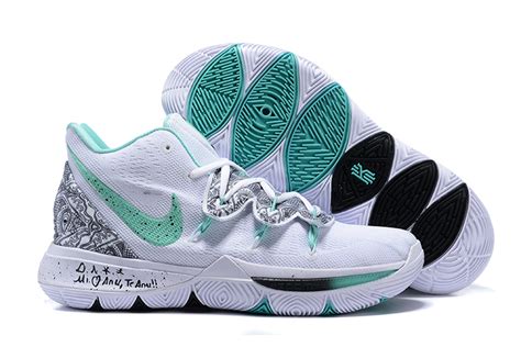Kyrie irving's first signature shoe features an interlocking ki logo, his signature on the inside of the tongue and his number on the back of the heel. Nike Air Basketball Shoes,Nike Basketball Shoes,Nike Kyrie ...