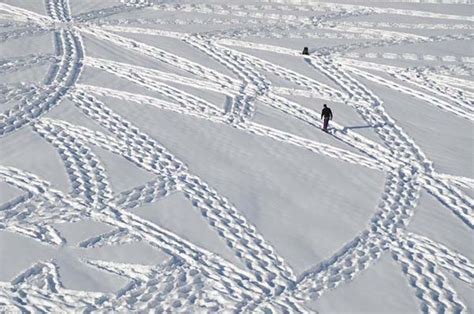 Artist Simon Beck Makes Amazing Snow Art On Mountainsides