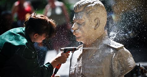 Josef Stalin Statues Go Up In Russia As U S Civil War Statues Fall