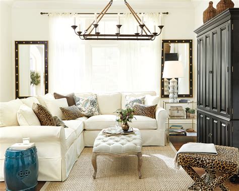 Looking for more than just décor? Guide to Choosing Throw Pillows | How to Decorate