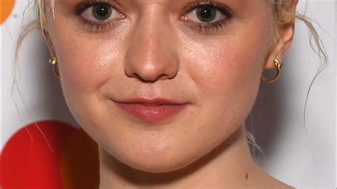 Maisie Williams Sports Bleached Brows Blond Hair At 2021 Brit Awards