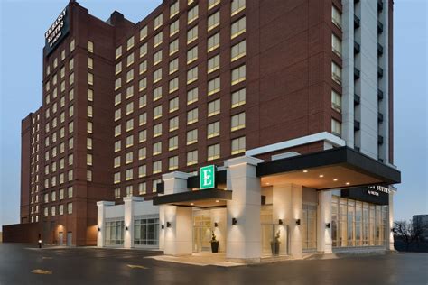 Embassy Suites By Hilton Toronto Airport On Yyz Airport Stay Park Travel