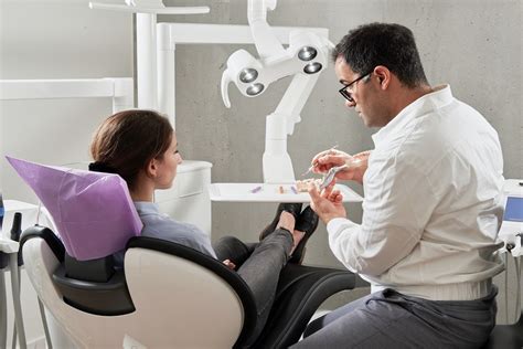 Why You Should Choose An Independent Dentist Meritline