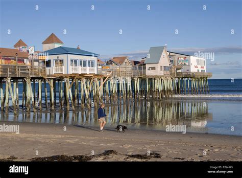 Maine Old Orchard Old Orchard Beach And Steel Pier Stock Photo Alamy
