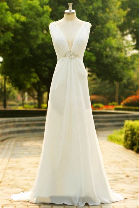 This golf club has 18 holes, 1 golf course and has scored an average rating of ? Charming V-Neck Long Chiffon Beach Wedding Dress SD07 ...