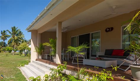 Villas Coco Beach Villa Outdoor Area Praslin Seychelles Photo 4