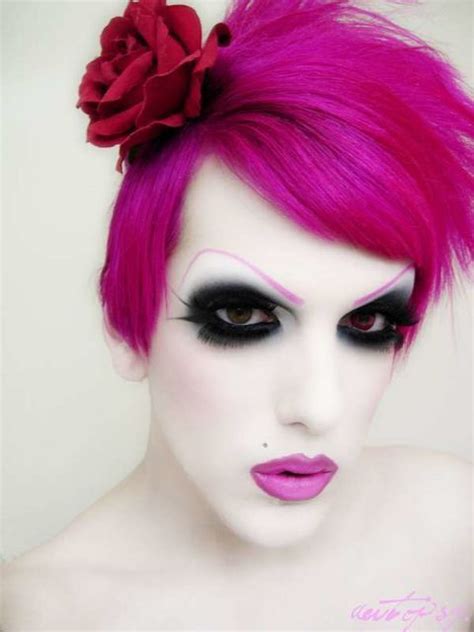 21 Dramatic Photos Of Jeffree Star Before He Was A Youtuber Makeup