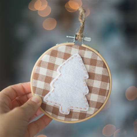 Set Of Two Mini Embroidery Hoop Felt Christmas Tree Ornaments Etsy