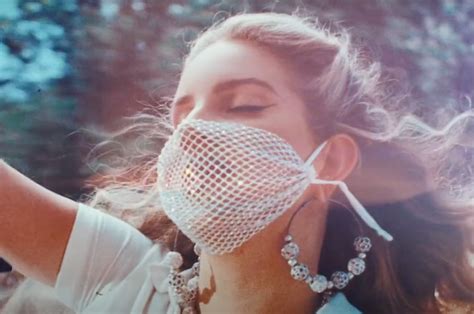 Lana Del Rey Rewears Mesh Mask In Chemtrails Over The Country Club