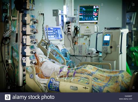 Intensive Care Unit Stock Photo Alamy
