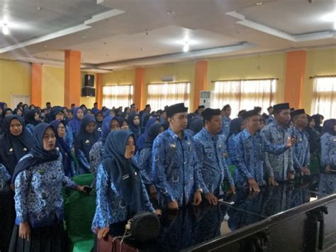Ini menjadi kabar gembira lantaran pemerintah kota (pemkot) palembang tengah mengupayakan peningkatan upah minimum guru (umg) yakni rp1. Daftar Gaji PNS dari Golongan Satu sampai Empat | Tagar