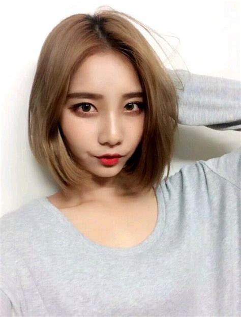 They also include the coolest hair colors! 20 Inspirations of Short Korean Hairstyles For Girls