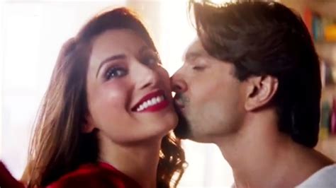 lovely bipasha basu and karan singh grover special valentine s day video youtube