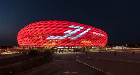 Allianz arena is worth the visit. Allianz Arena zum Abschiedsspiel von Basti Foto & Bild ...
