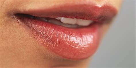 A Guide To Never Getting Chapped Lips Again Huffpost