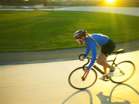 Как научиться кататься на велосипеде взрослому