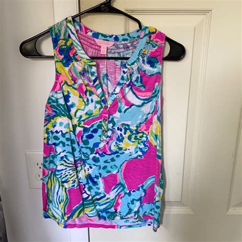 Lilly Pulitzer Tops Lilly Pulitzer Essie Top Poshmark