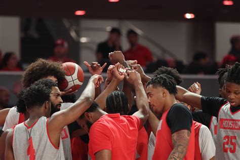 Slideshow Uh Basketball Red And White Scrimmage