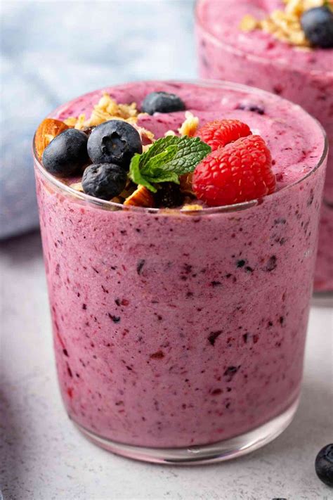 Easy And Healthy Frozen Fruit Smoothie Recipes IzzyCooking