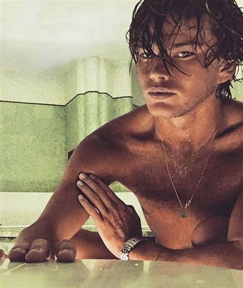 7 Gorgeous Australian Male Models To Follow On Instagram Vogue