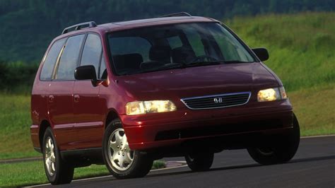 The Tragic Tale Of The First Generation Honda Odyssey And Isuzu Oasis