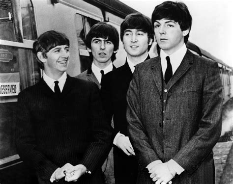 The Beatles 1964 The Beatles Beatles Photos Beatles Movie