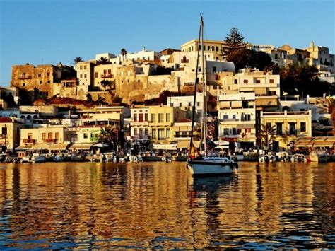 الجزر اليونانية ترضي جميع الأذواق للسياح سائح