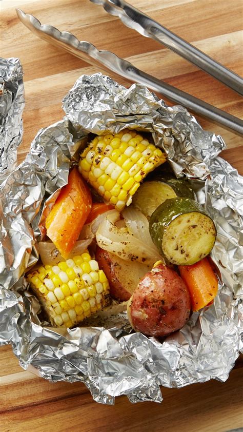 This grilled vegetable salad makes the most out of delicious summer produce. Grilled Vegetable Foil Packs | Recipe in 2020 | Foil ...