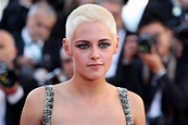 Kristen Stewart Says She Felt “Enormous Pressure” to Be an LGBTQ+ Role ...