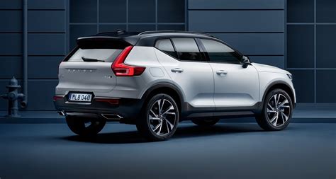 2018 (mmxviii) was a common year starting on monday of the gregorian calendar, the 2018th year of the common era (ce) and anno domini (ad) designations, the 18th year of the 3rd millennium. 2018 Volvo XC40 revealed - photos | CarAdvice