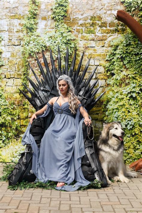 Game Of Thrones Wedding Theme Photo Session Geek Wedding Fantasy Wedding Theme Black