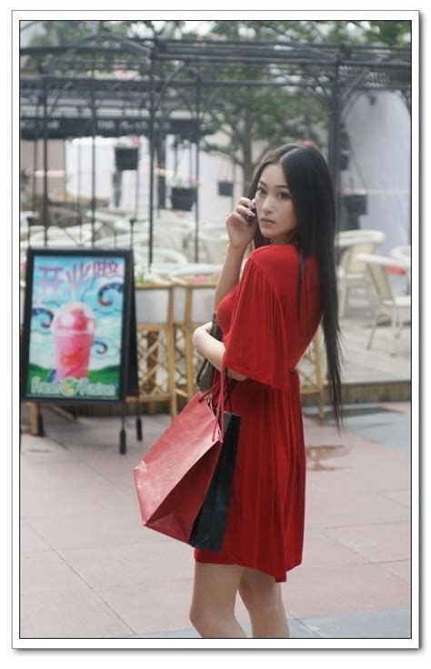 Viann Zhang Xin Yu Fashion Midi Skirt Skirts