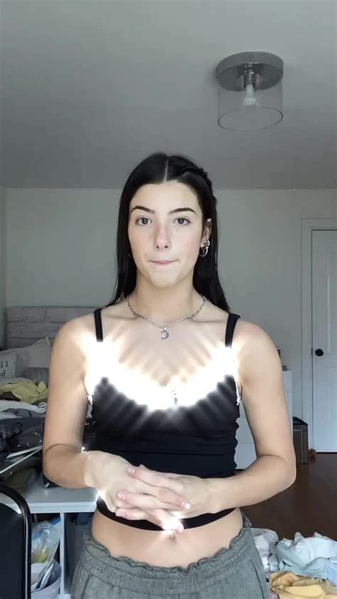 Charli Damelio Charlidamelio On TikTok Dance Videos Tik Tok