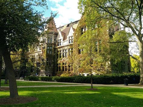 How To Get Into The University Of Chicago Law School