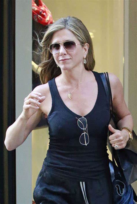 Jennifer Aniston Out And About In New York Hawtcelebs