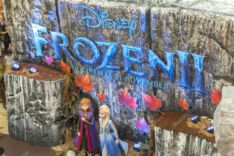 Princesa Elsa Y Anna De Frozen 2 Magical Journey Este Evento Es Una Promoción Para La Nueva